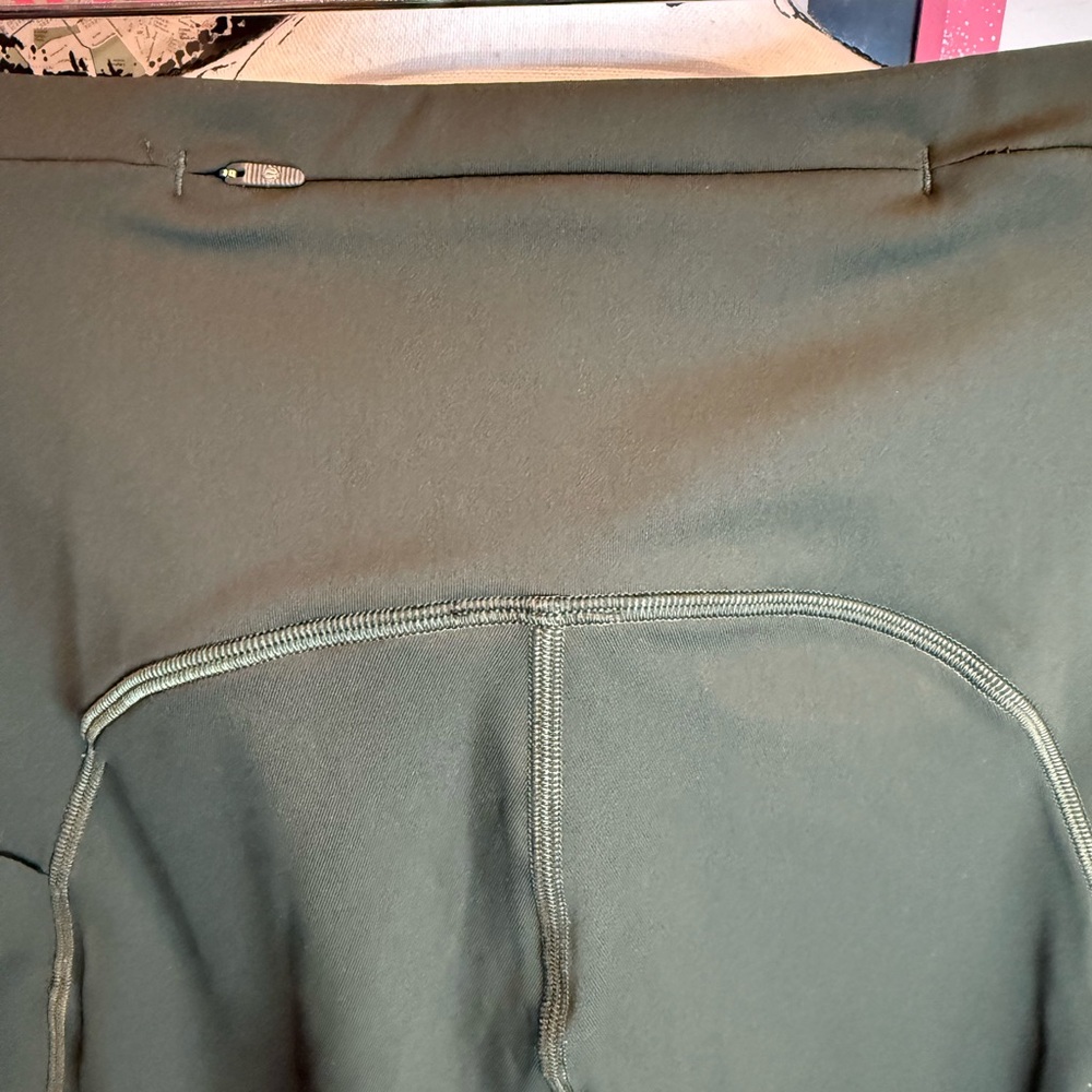 Lululemon Athletica Olive Green Leggings, side pockets and zip back pockets - Picture 10 of 16